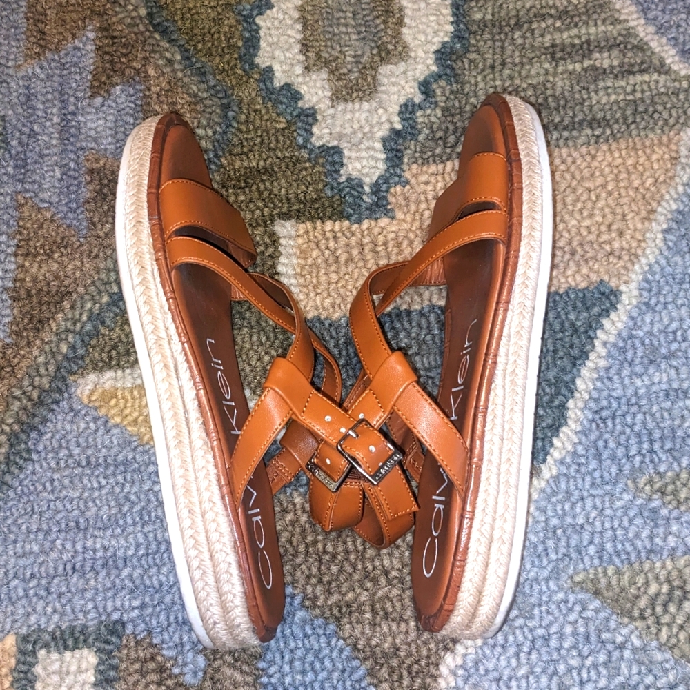 🦋BOGO Calvin Klein Tamalle Sandals - Picture 2 of 7